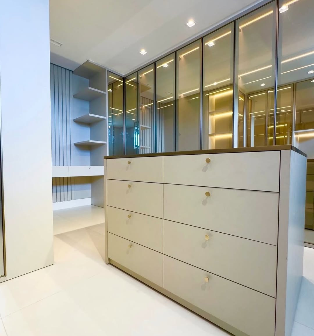 ajah-closet-by-dric-interior-4.jpg