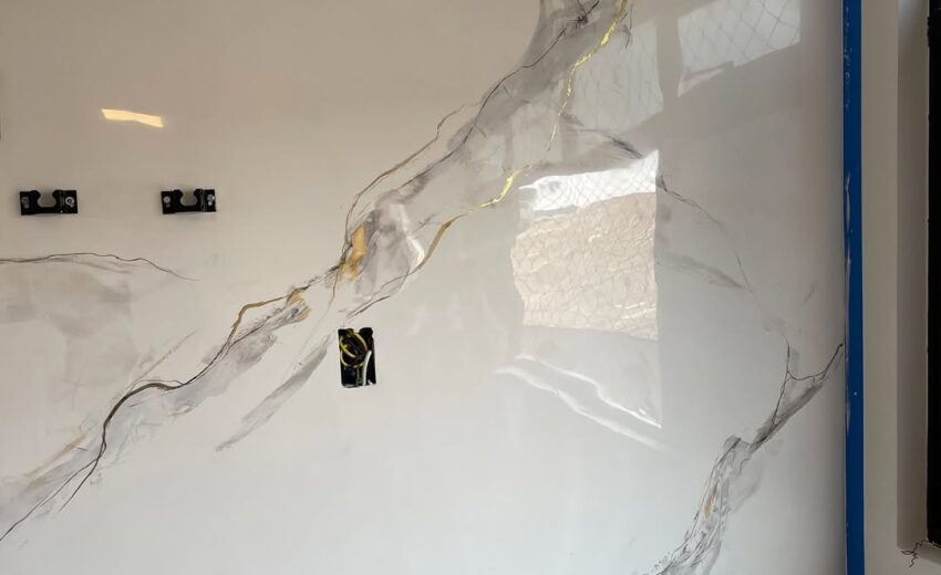 Stucco wall painting finish